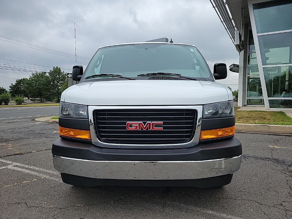 2023 Gmc Savana 2500 Cargo photo 4