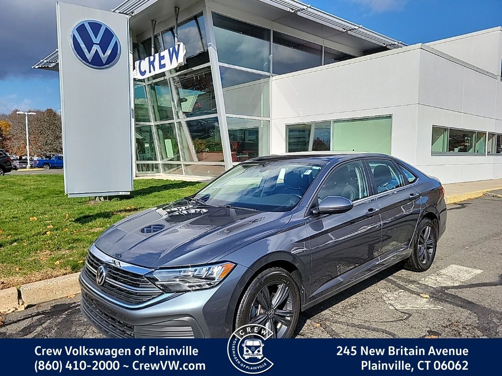 2022 Volkswagen Jetta SE's photo