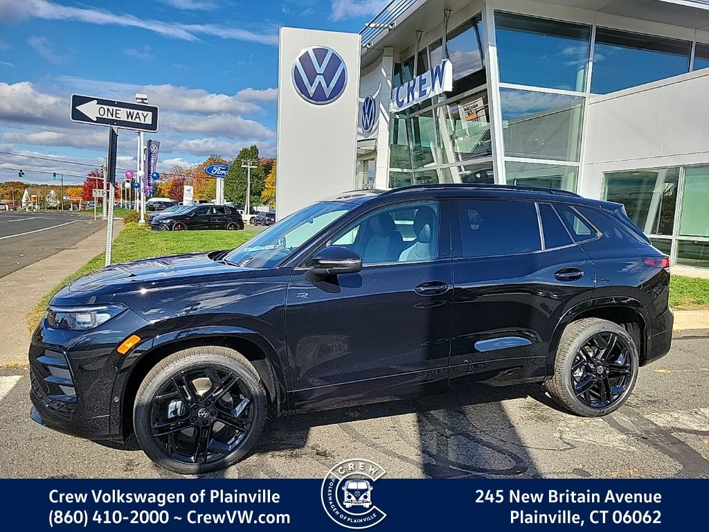 2026 Volkswagen Tiguan SE R-LINE BLACK's photo