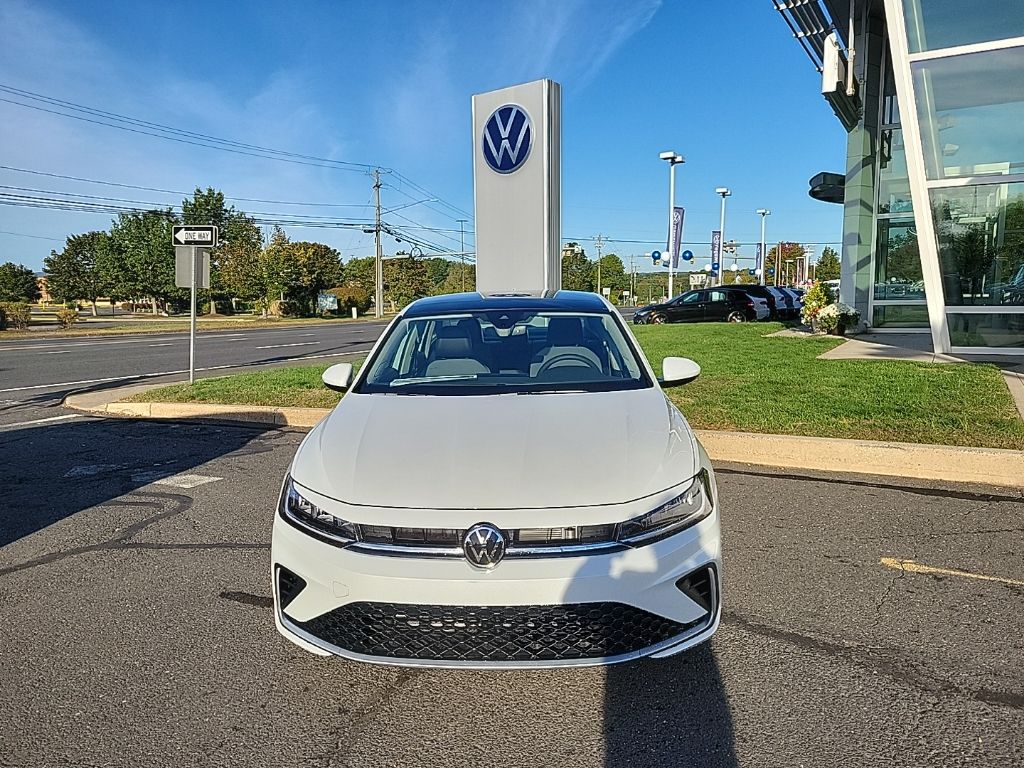 2026 Volkswagen Jetta SE photo 2