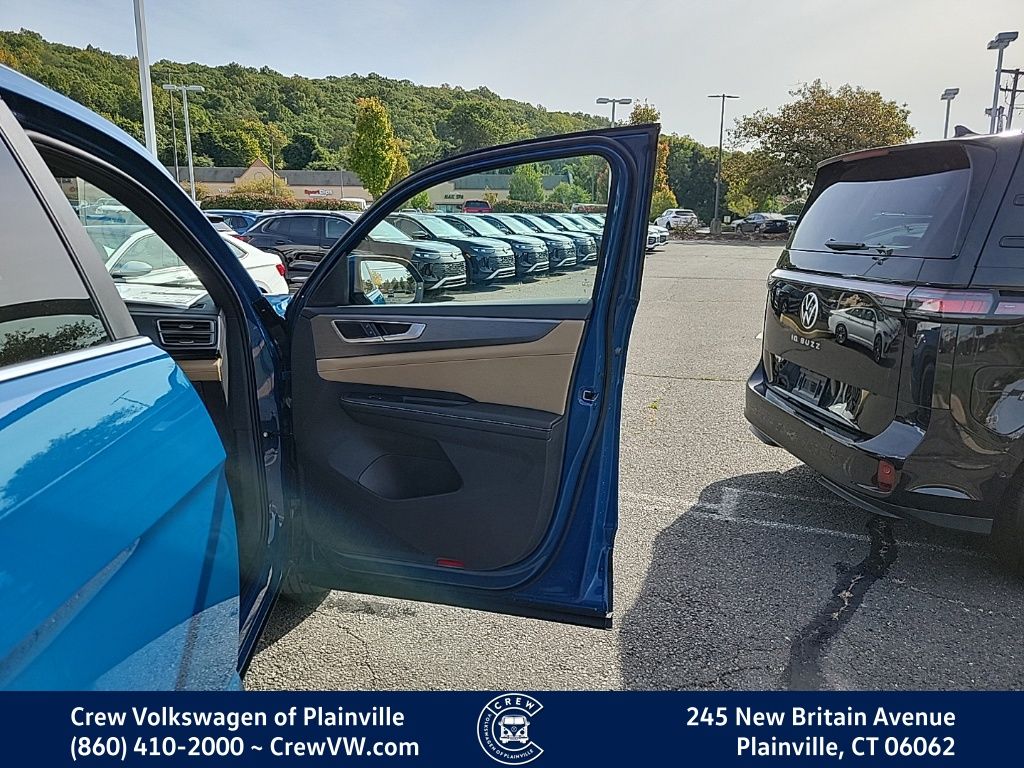 2026 Volkswagen Atlas Cross Sport SE w/Tech - Photo 40