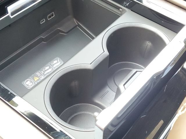2026 GMC Yukon Denali Ultimate - Photo 21