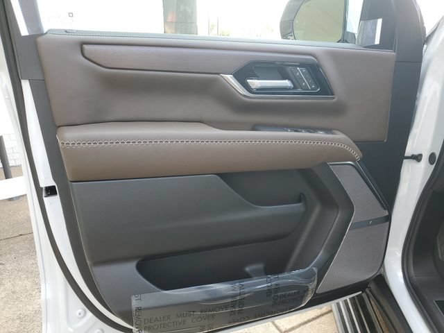 2026 GMC Yukon Denali Ultimate - Photo 23