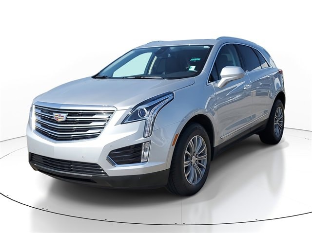 Used 2019 Cadillac XT5 Luxury with VIN 1GYKNDRS2KZ150836 for sale in Lansing, MI