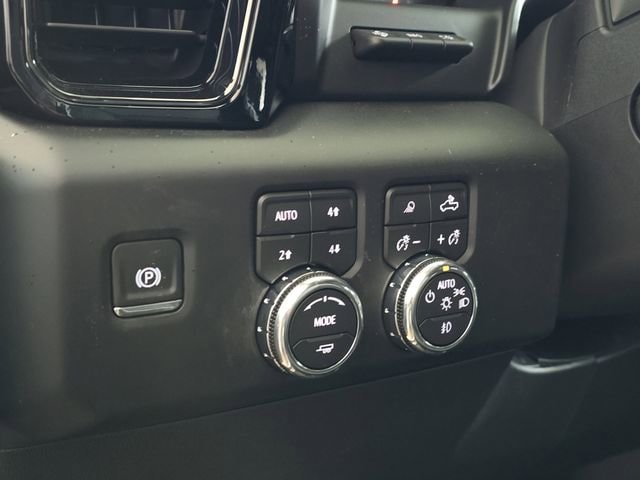 2026 GMC Sierra 1500 AT4X - Photo 8