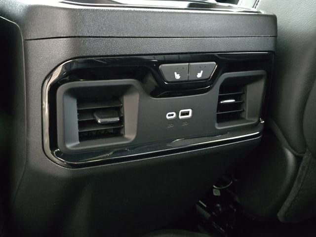 2026 GMC Sierra 1500 AT4X - Photo 28