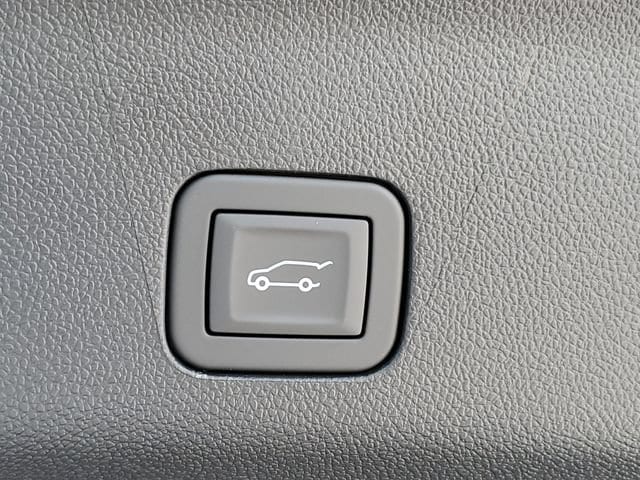 2026 GMC Yukon Denali Ultimate - Photo 34
