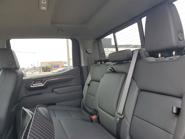 2026 GMC Sierra 1500 SLT - Photo 29