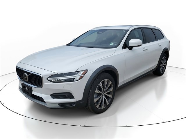Used 2022 Volvo V90 Cross Country Base with VIN YV4062NL3N1147912 for sale in Lansing, MI
