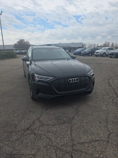 Used 2022 Audi e-tron Premium with VIN WA1AAAGE2NB028526 for sale in Lansing, MI