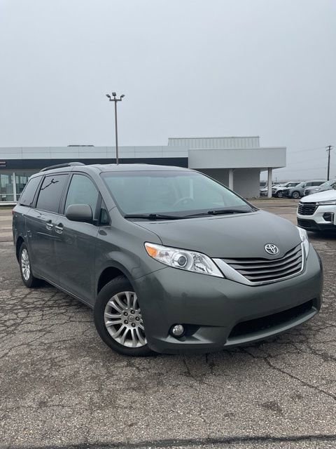 2011 Toyota Sienna XLE
