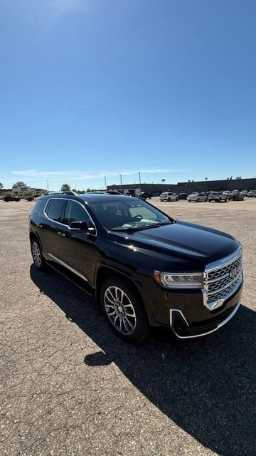 2023 GMC Acadia SLT AWD's photo