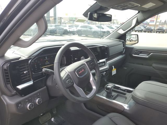 2026 GMC Sierra 1500 SLT - Photo 7