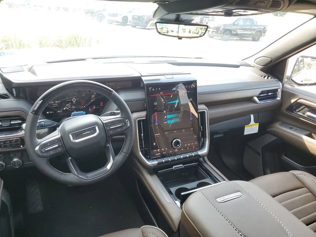 2026 GMC Yukon Denali Ultimate - Photo 27