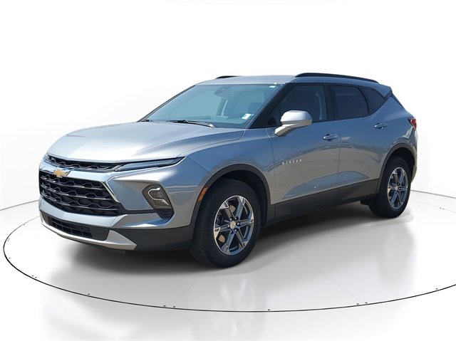 2024 Chevrolet Blazer 2LT photo 2