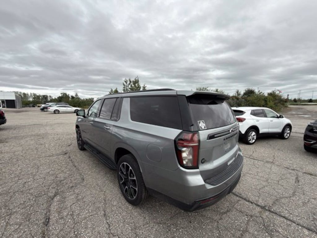 Used 2024 Chevrolet Suburban RST SUV