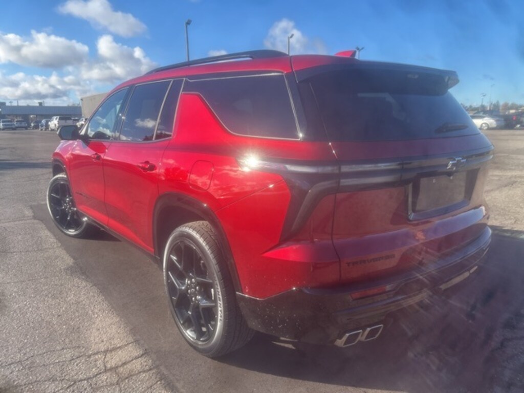 Used 2024 Chevrolet Traverse RS SUV