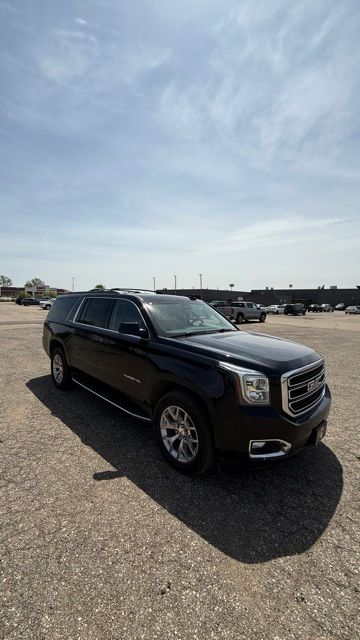 2019 GMC Yukon 4WD SLT's photo