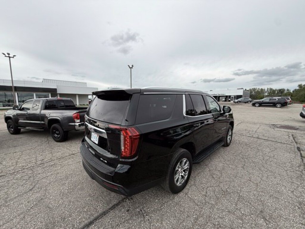 Used 2023 GMC Yukon SLE SUV