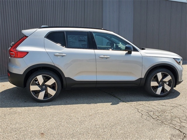Used 2023 Volvo XC40 Ultimate with VIN YV4ED3UM9P2030120 for sale in Lansing, MI