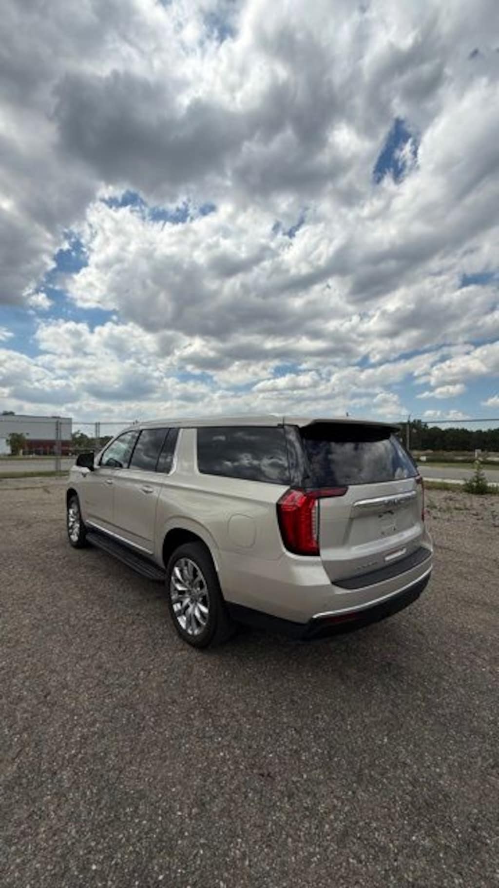 Used 2021 GMC Yukon XL SLT SUV
