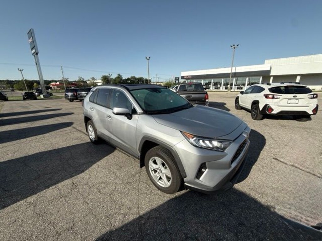 Used 2020 Toyota RAV4 XLE SUV