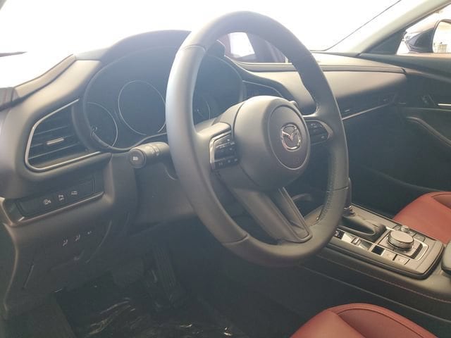 2026 Mazda CX-30 Carbon Edition - Photo 8