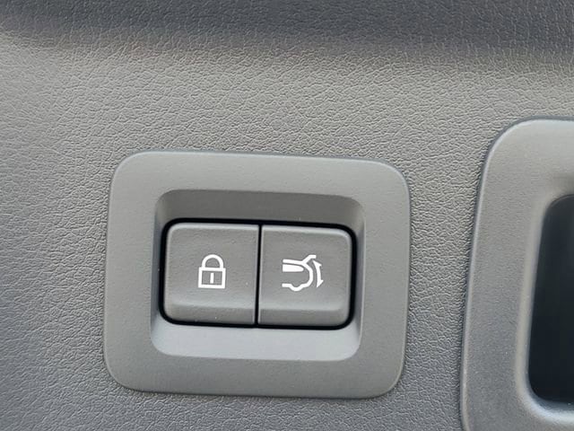 2026 Mazda CX-90 Premium Package - Photo 33