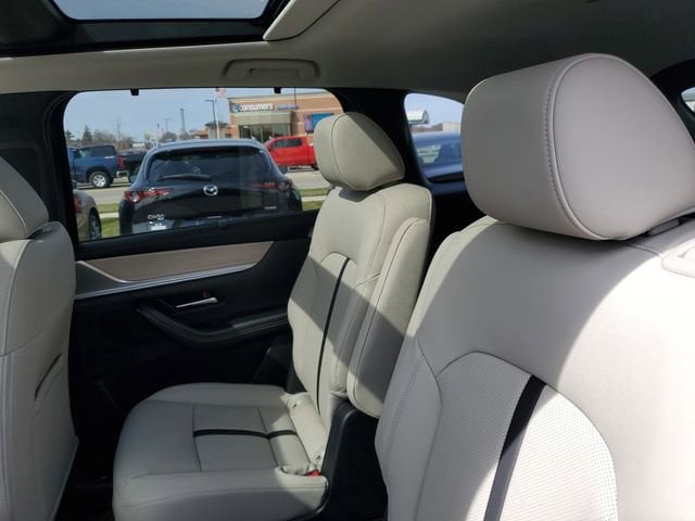 2026 Mazda CX-90 Premium Package - Photo 29
