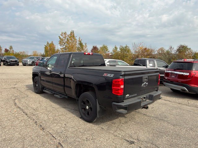 Used 2017 Chevrolet Silverado 1500 LT w/1LT Truck Double Cab