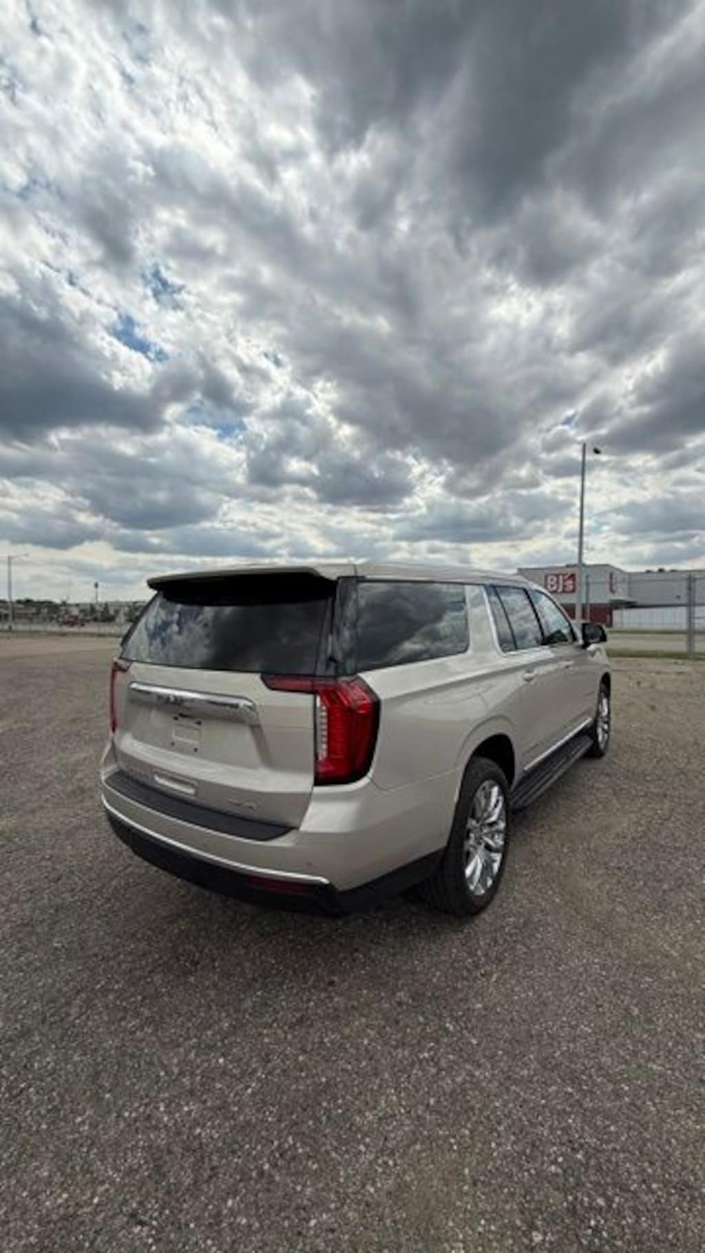 Used 2021 GMC Yukon XL SLT SUV