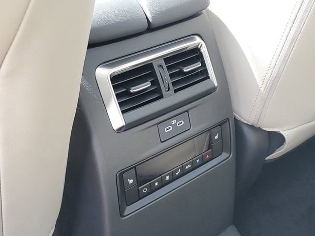 2026 Mazda CX-90 Premium Package - Photo 31