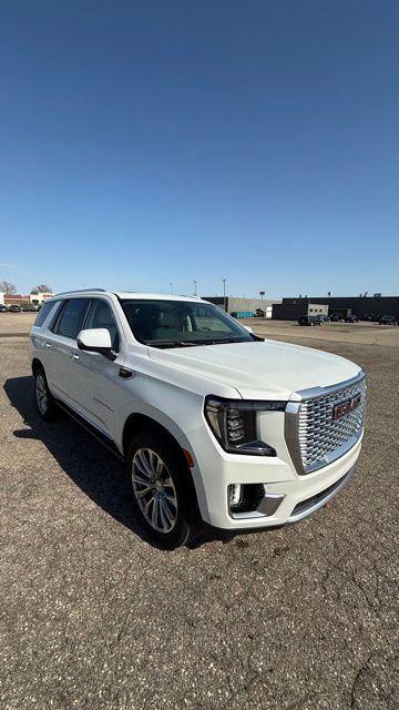 2021 GMC Yukon 4WD Denali's photo