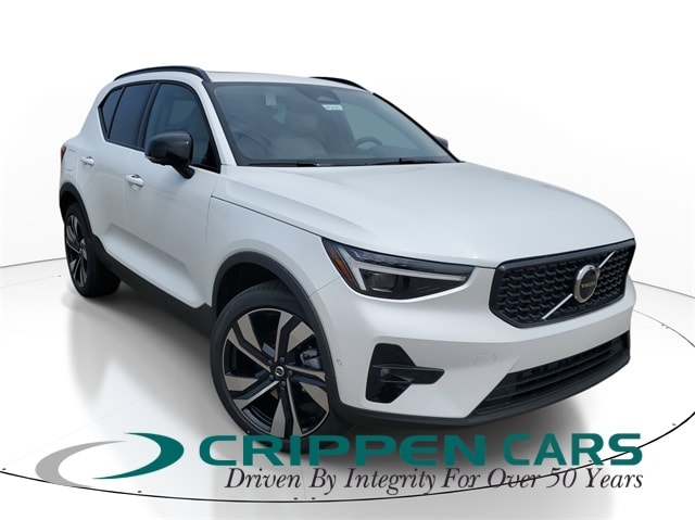 2025 Volvo XC40 Plus's photo