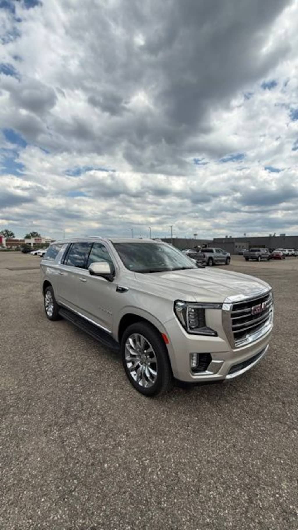 Used 2021 GMC Yukon XL SLT SUV