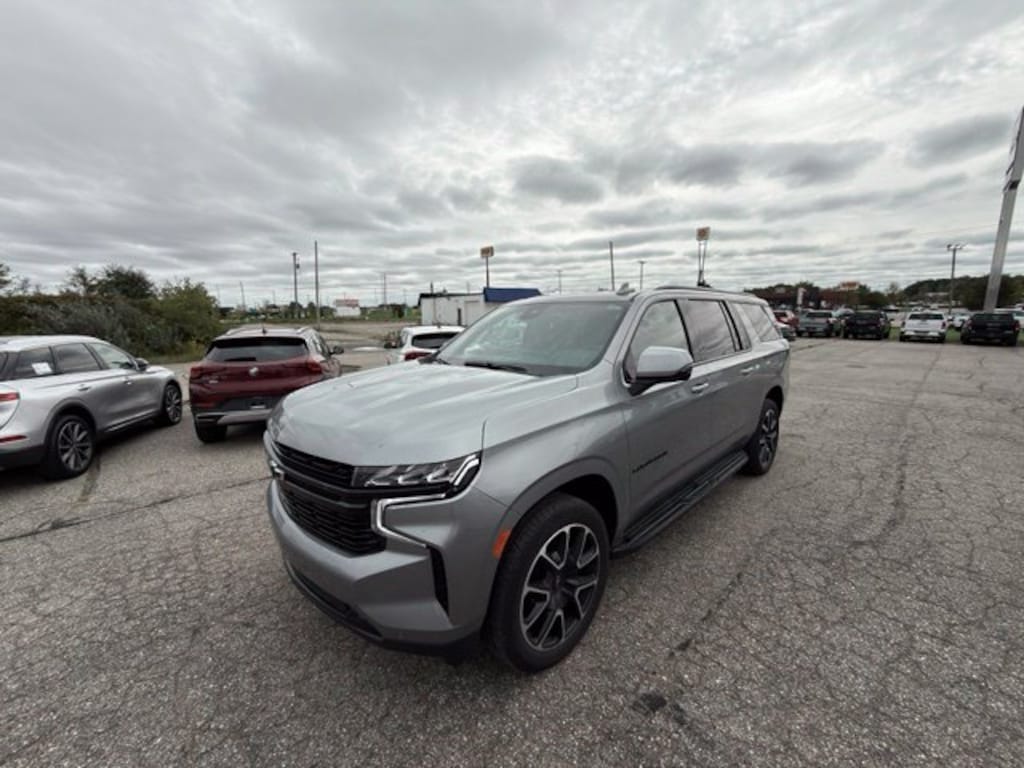 Used 2024 Chevrolet Suburban RST SUV
