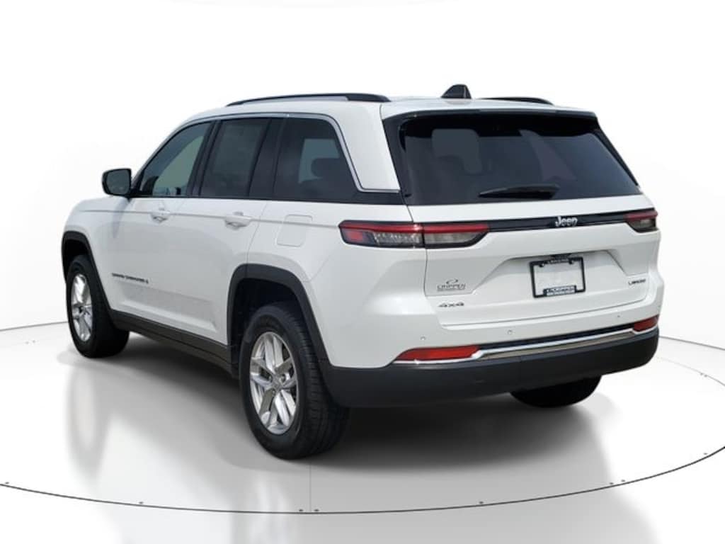 Used 2023 Jeep Grand Cherokee Laredo SUV