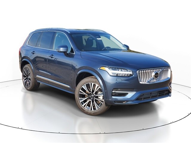 2025 Volvo XC90 plug-in hybrid T8 Plus 7-Seater SUV