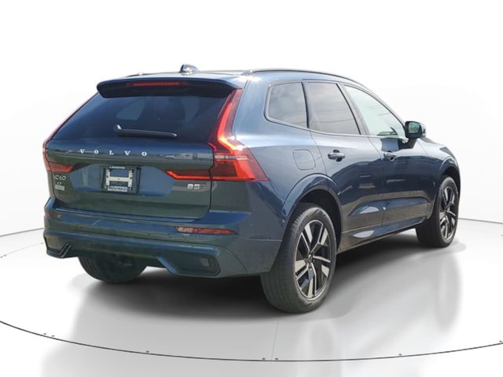 New 2026 Volvo XC60 B5 Plus SUV