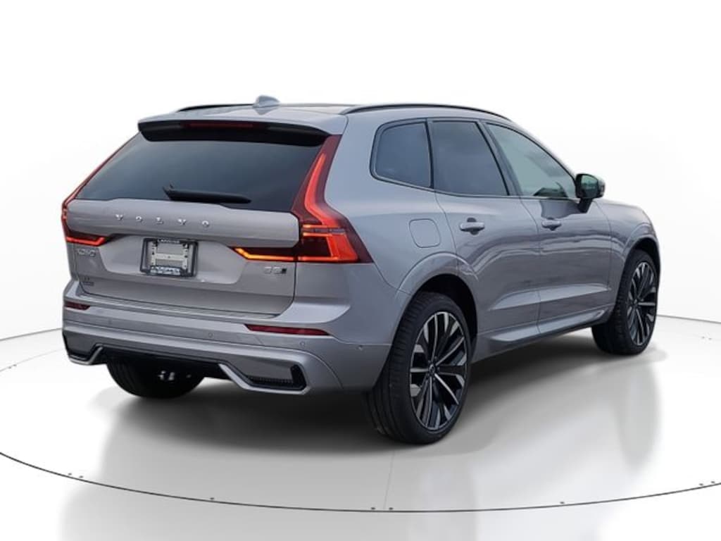 New 2026 Volvo XC60 B5 Ultra SUV