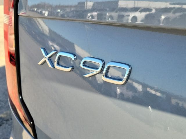 2026 Volvo XC90 Ultra - Photo 6