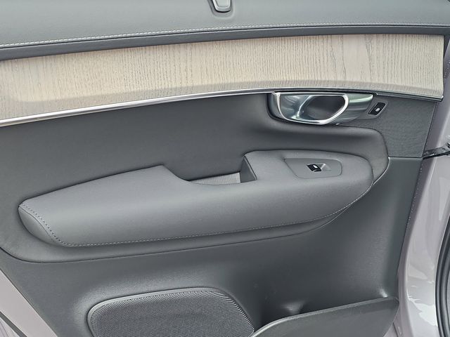 2026 Volvo XC90 Ultra - Photo 23