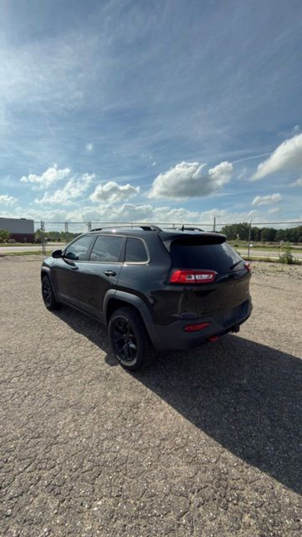 Used 2016 Jeep Cherokee Trailhawk 4x4 SUV