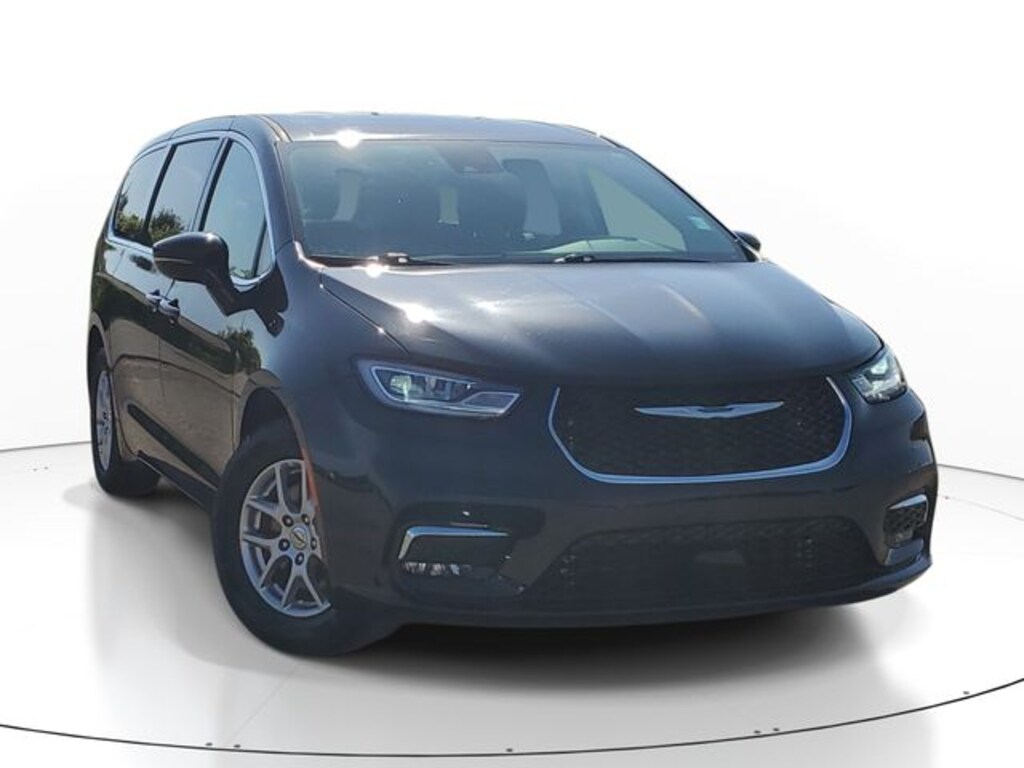 Used 2024 Chrysler Pacifica Touring L Van Passenger Van
