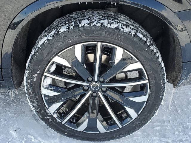 2026 Volvo XC90 Plus - Photo 33