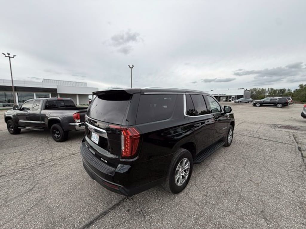 Used 2023 GMC Yukon SLE SUV