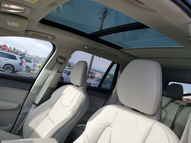 2026 Volvo XC90 Ultra - Photo 6