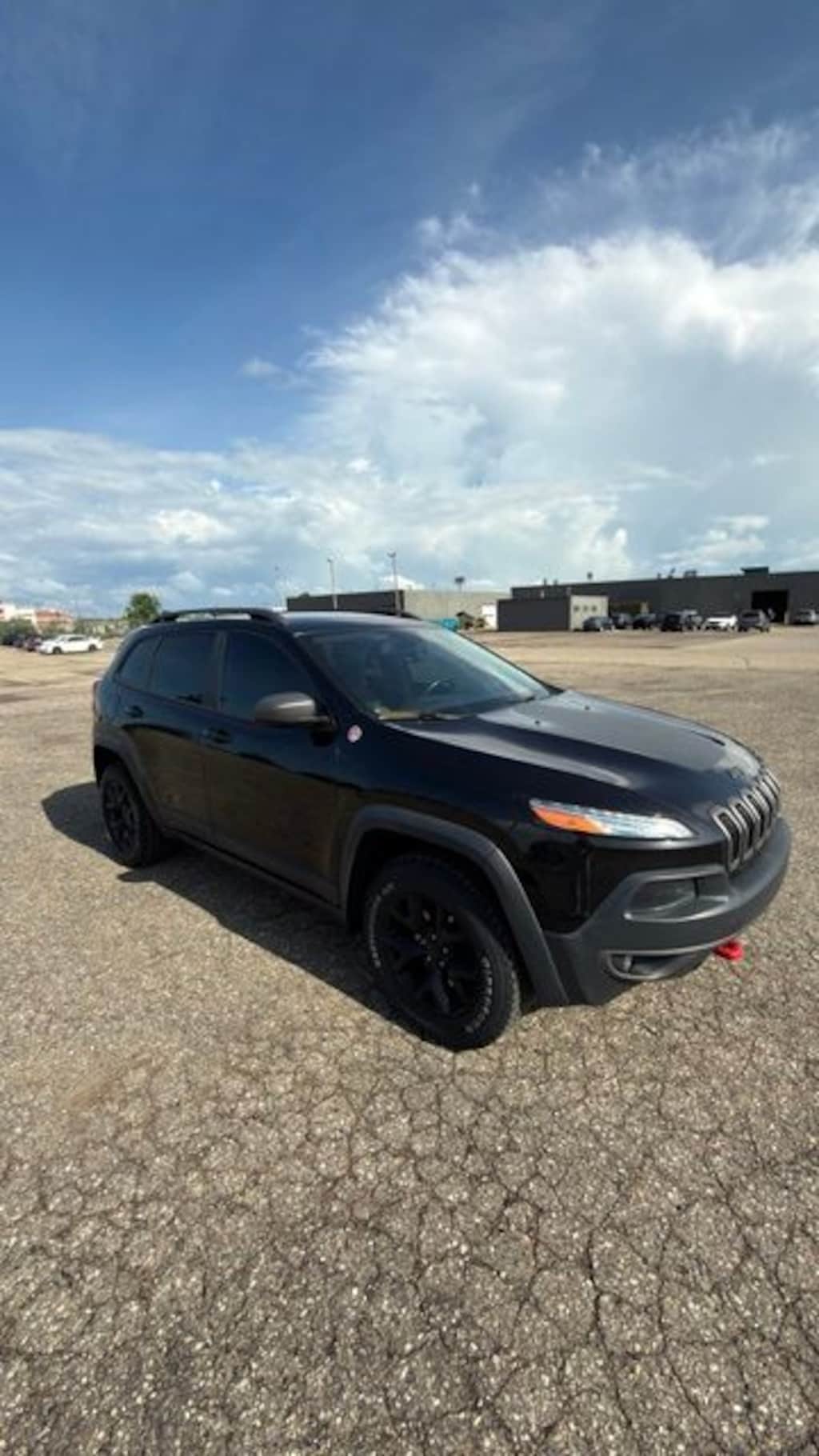 Used 2016 Jeep Cherokee Trailhawk 4x4 SUV