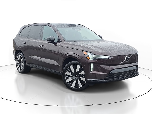 2025 Volvo EX90 Plus's photo