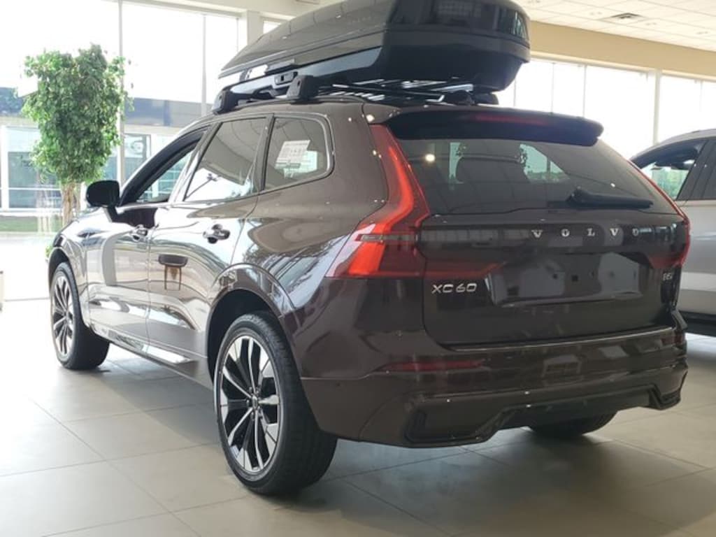 New 2026 Volvo XC60 B5 Plus SUV